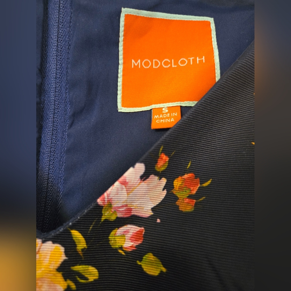 ModCloth Navy Floral Fit and‎ Flare Dress - Picture 4 of 10